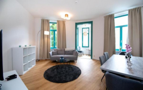 Room&Go: Zentral - Terrasse - Weber Grill